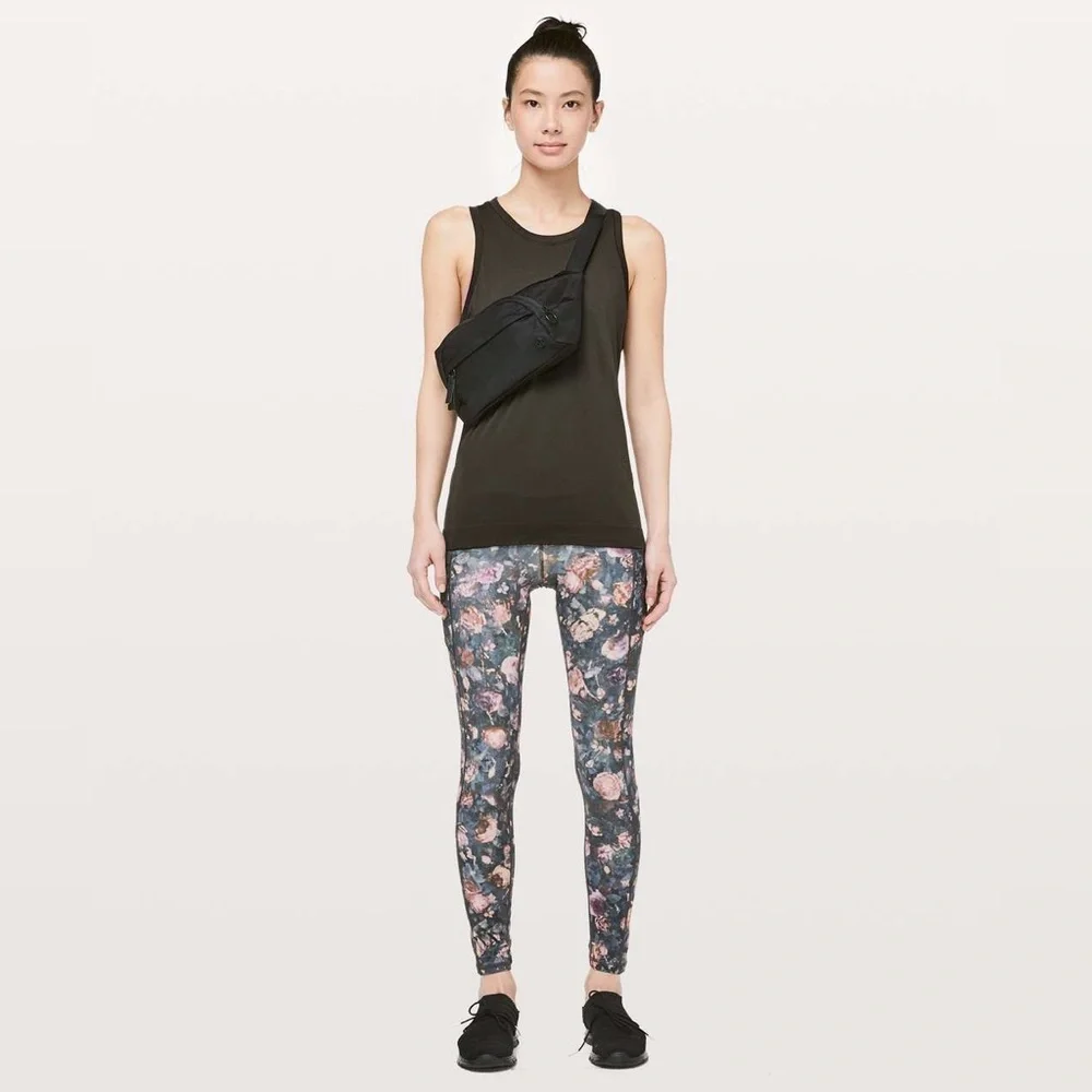 Lululemon Swiftly Breeze Tank *Relaxed Fit in Dark Olive Size 12